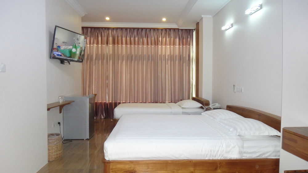 Chit Sayar Hotel Янгон Экстерьер фото